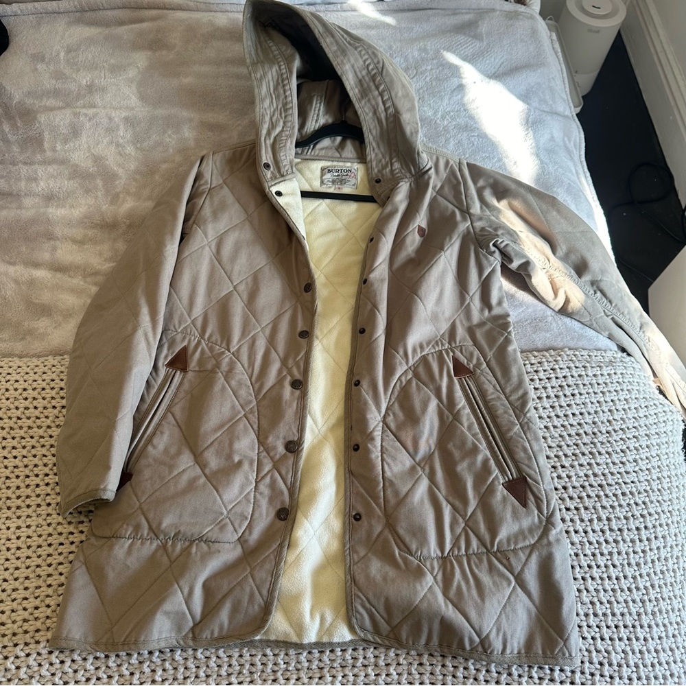 Burton Quilted Jacket 🧥